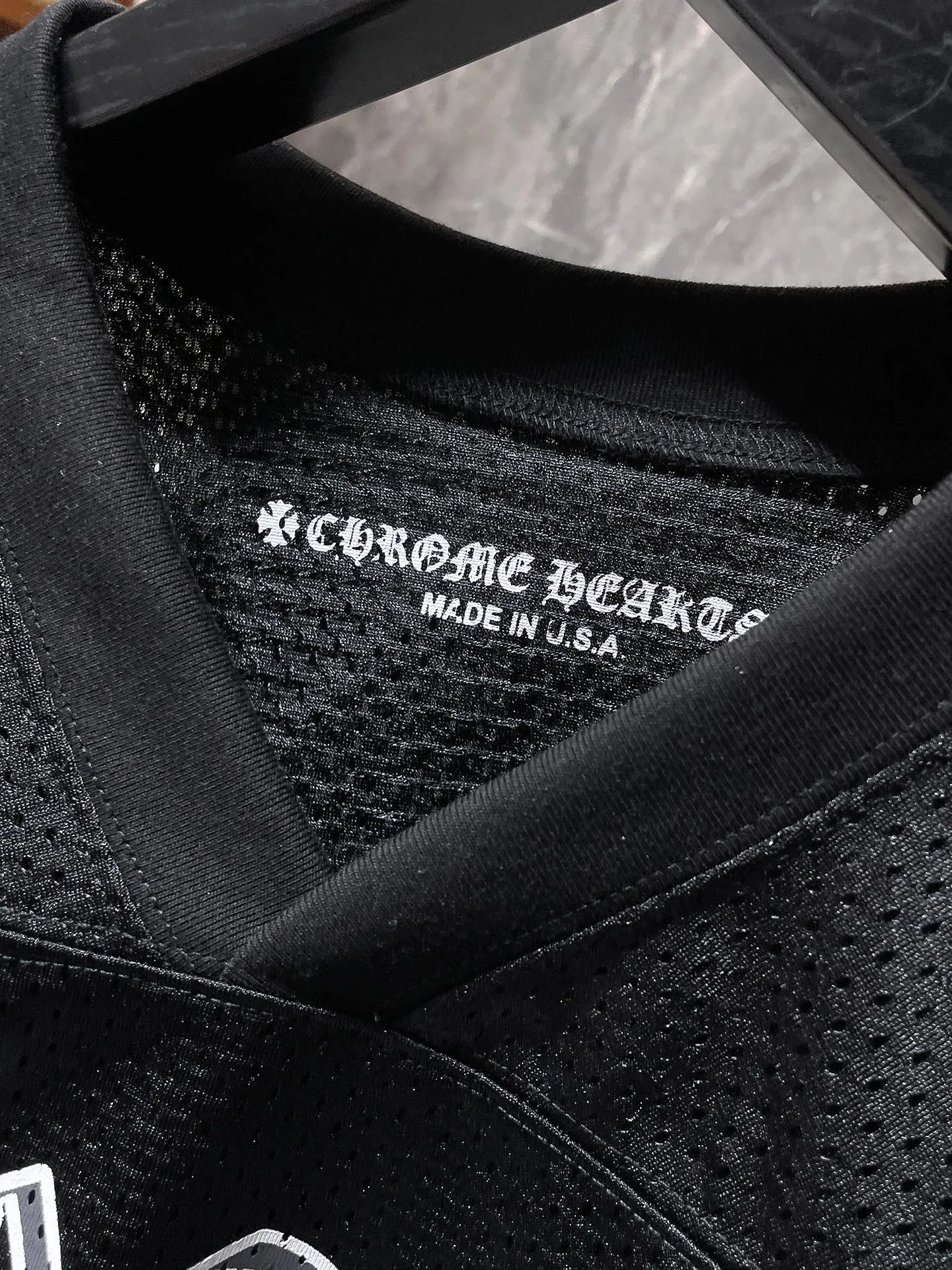 P216 Chrome Hearts 25ss customized version of the high-weight fabric of the jersey. Chrome mattyboy official website limited flower arm ice hockey jersey. Counter synchronization. Re-engraved version 1:1. Recommended color: black, limited blue, limited green. Number of yards: S, M, L, XL.